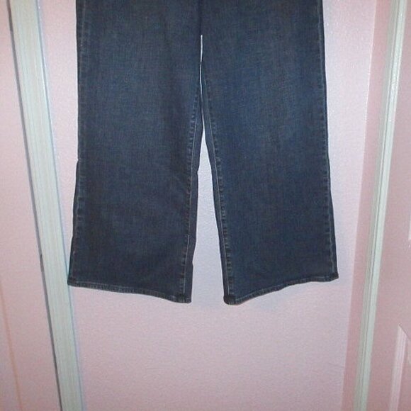 Gap Jeans Womens Size 14 32 Wide Leg Crop Denim High Rise Button Fly Smoothing - Picture 3 of 12